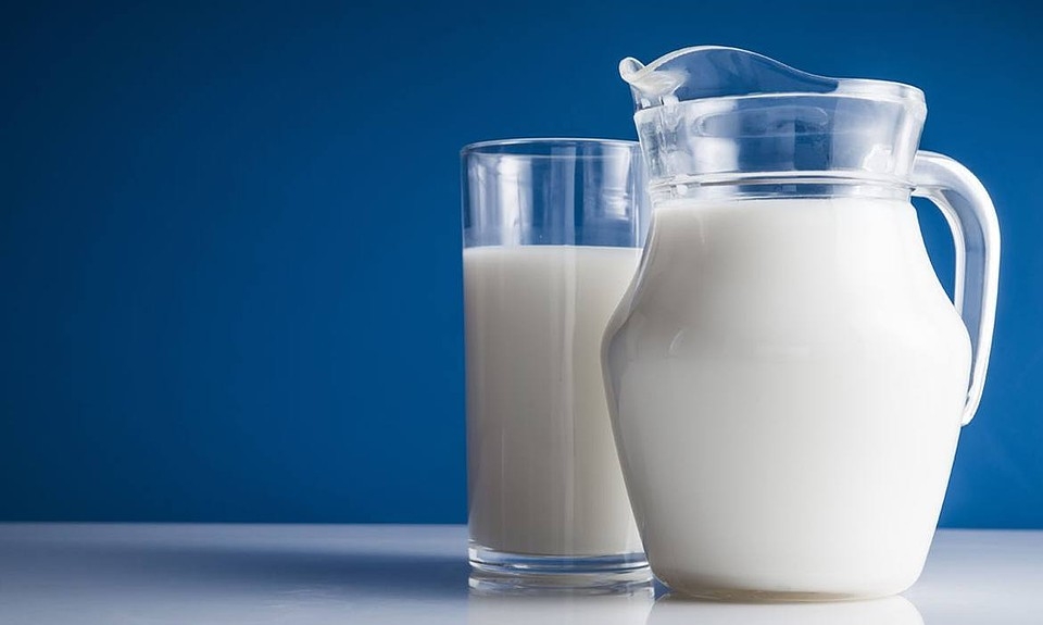 В Роспотребнадзоре объяснили, что считать настоящим молоком