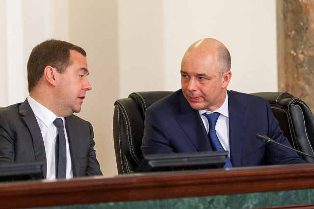 Силуанов сообщил об «очень жестком» поручении Медведева по госзакупкам 