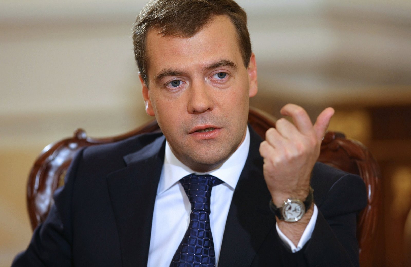 Возможность централизованных госзакупок в рамках нацпроектов будет предусмотрена с 2020г для развития села - Медведев