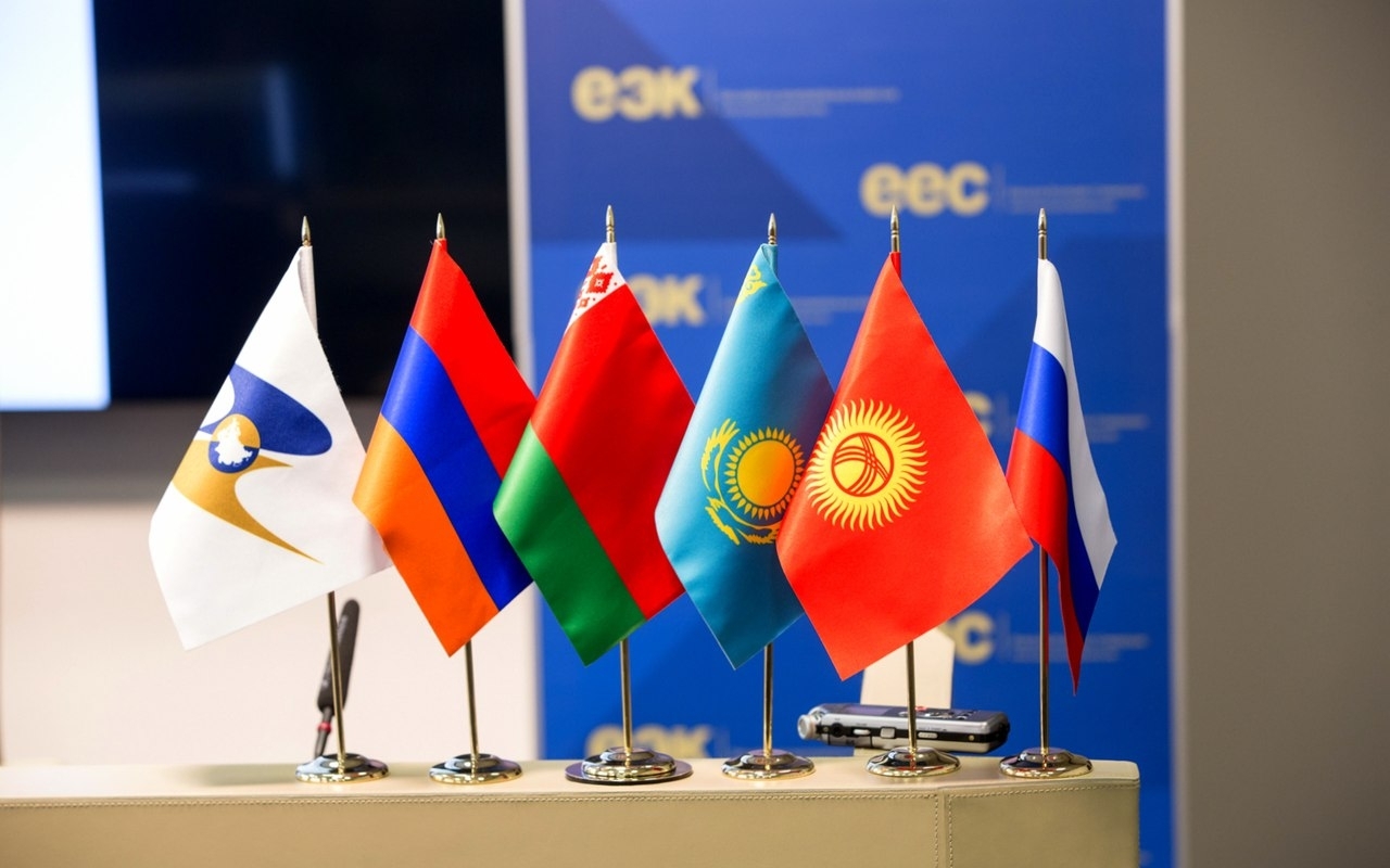 Поставщикам из стран ЕАЭС разрешат обмениваться документами с госзаказчиками РФ без использования ЕИС