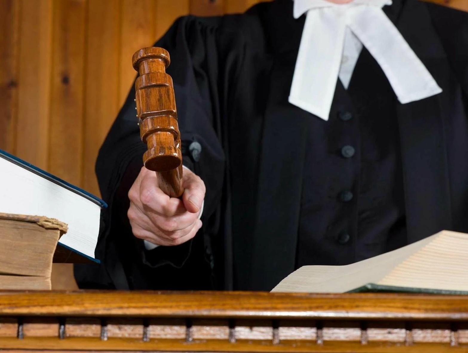 Госзаказчик отклонил заявку с товаром из нескольких стран — суды не поддержали решение