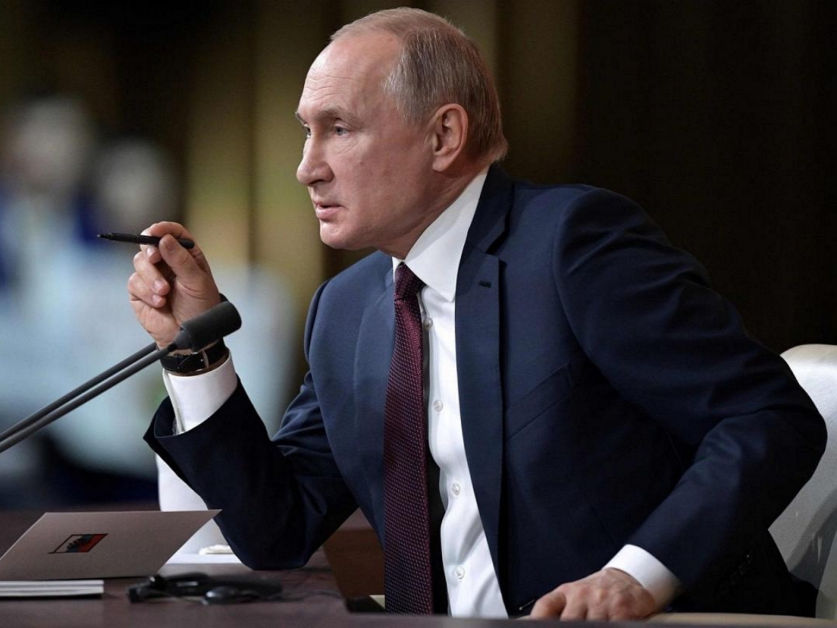Путин поручил предусмотреть условия для закупок в сфере высоких технологий